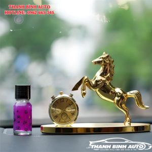 Nước hoa con ngựa kiêm đồng hồ