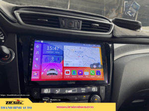 Nissan gắn màn hình Oled X4 TB Auto