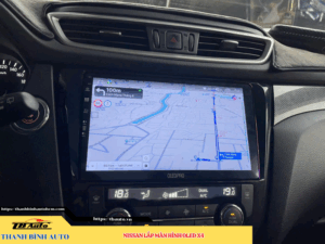 Nissan gắn màn hình Oled X4 TB Auto