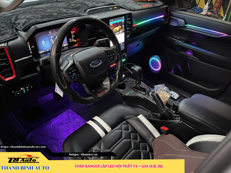 Ford Ranger gắn Led nội thất V4 + Loa sub JBL 15 Ford Ranger gắn Led nội thất V4 + Loa sub JBL TB Auto