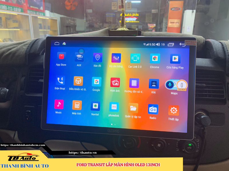 Ford Transit lên màn hình Oled 13inch TB Auto Ford Transit lên màn hình Oled 13inch TB Auto